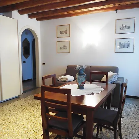 Ca' Leon Apartment