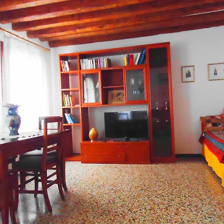 Ca' Leon Apartment *